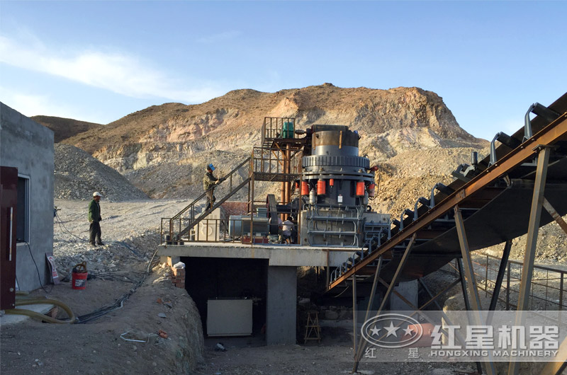 鐵礦石圓錐破碎機(jī)現(xiàn)場實(shí)拍 鐵礦石圓錐破碎機(jī)現(xiàn)場實(shí)拍