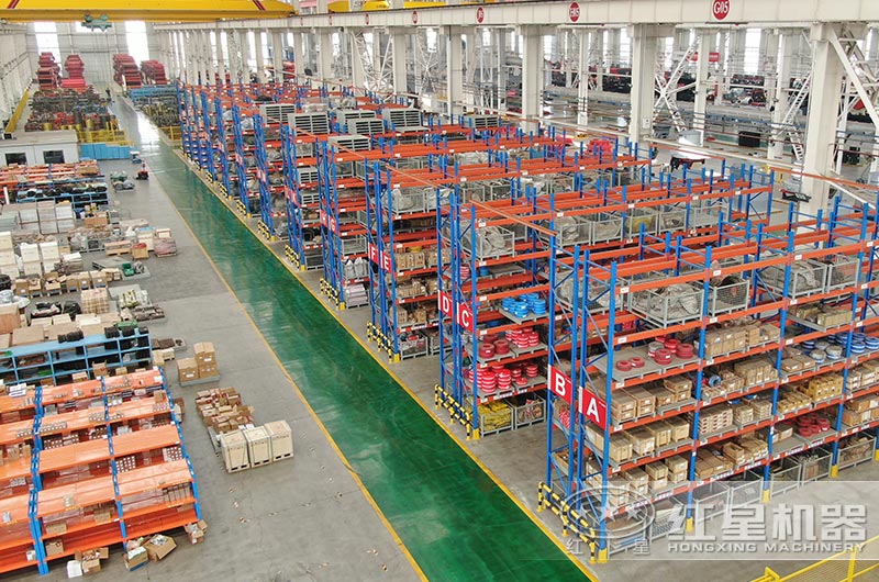 紅星廠區(qū)配件展區(qū)