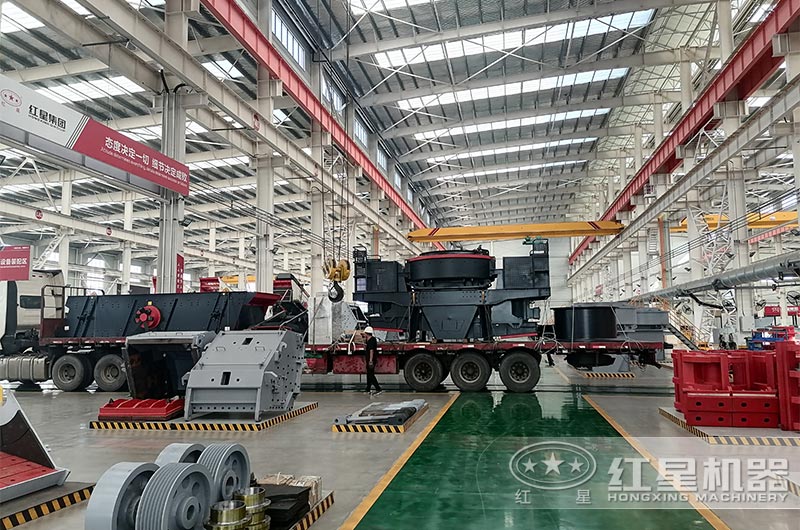 制砂機廠家生產的沖擊式破碎機發(fā)貨 制砂機廠家生產的沖擊式破碎機發(fā)貨