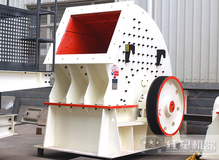 顏色、型號(hào)不同的錘式粉碎機(jī)