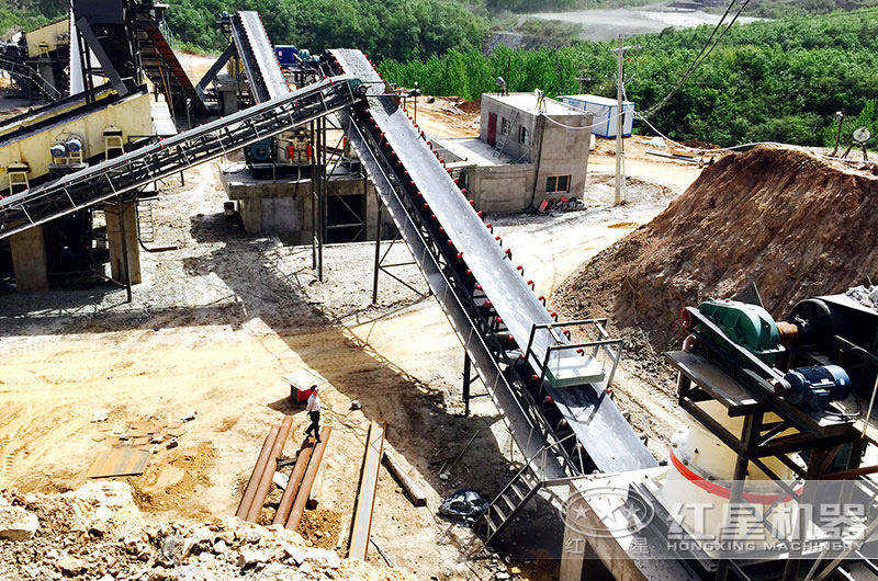 洛陽時產200噸圓錐破碎機現(xiàn)場